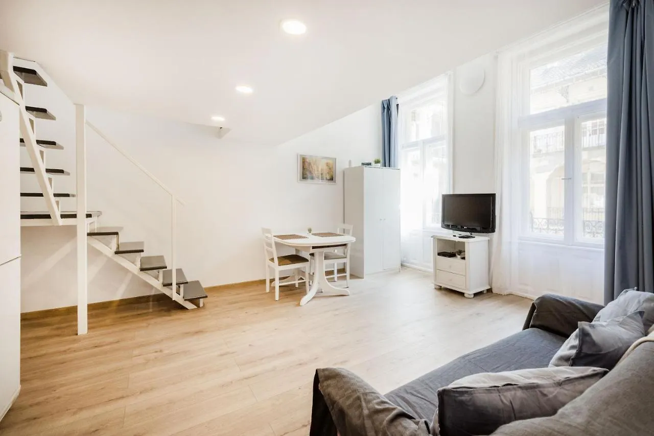 V12 Apartments Budapešť