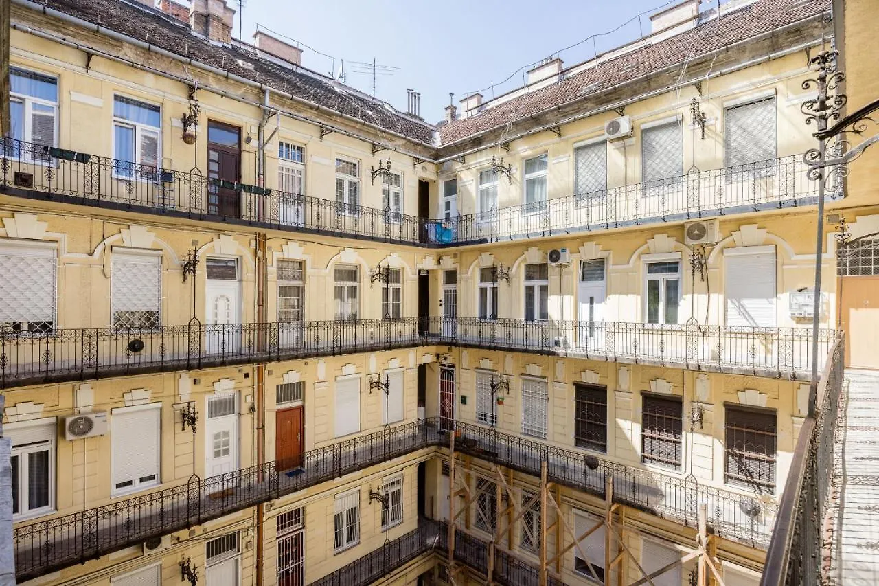 V12 Apartments Budapešť